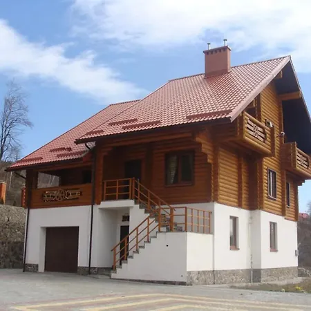 Maxim Ferienhaus Skhidnytsia